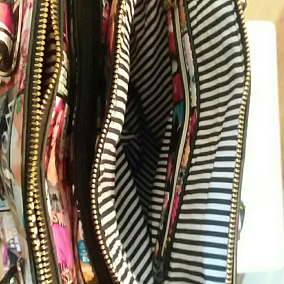 Like NEW UNIQUE fashion bag๐๐๐ - Picture 6 of 7